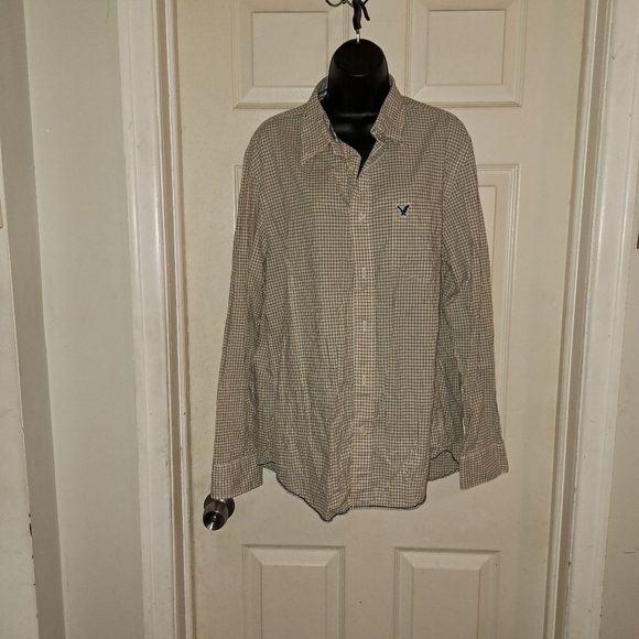American eagle plaid button Down size large - Picture 2 of 7